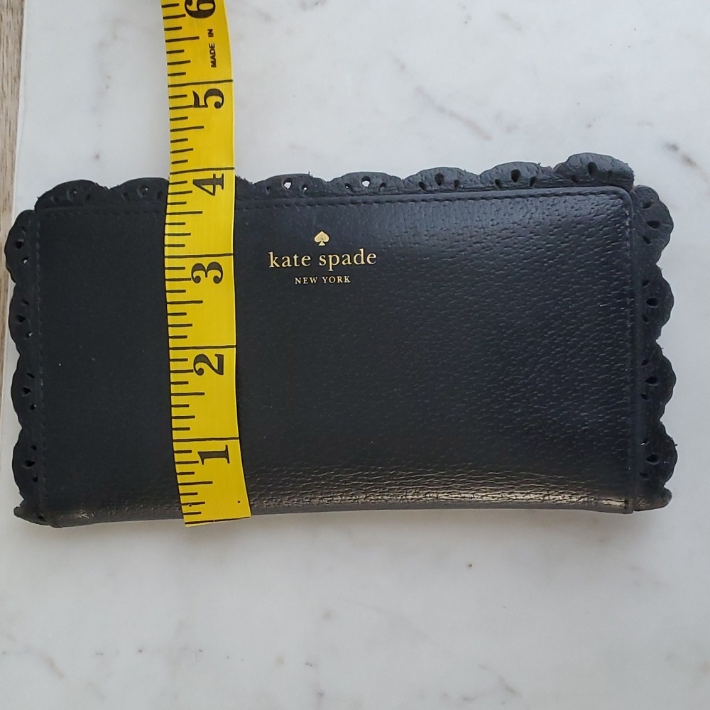 Rare Kate Spade Black Scalloped Leather Long Thin Wallet - Picture 9 of 9